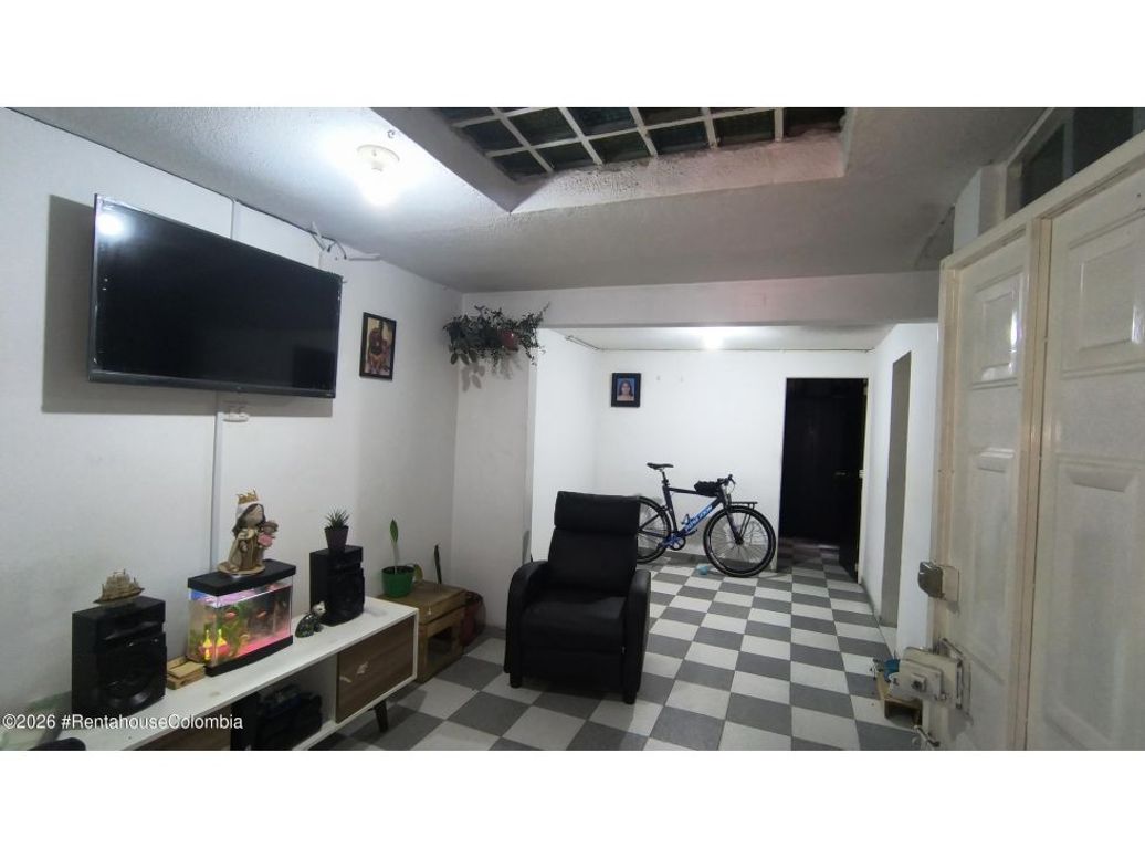 Casa de 10 alcobas en venta en La Estancia, Bogotá, 252 m² · foto 11 de 20