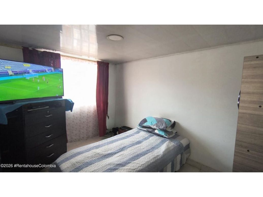 Casa de 10 alcobas en venta en La Estancia, Bogotá, 252 m² · foto 18 de 20