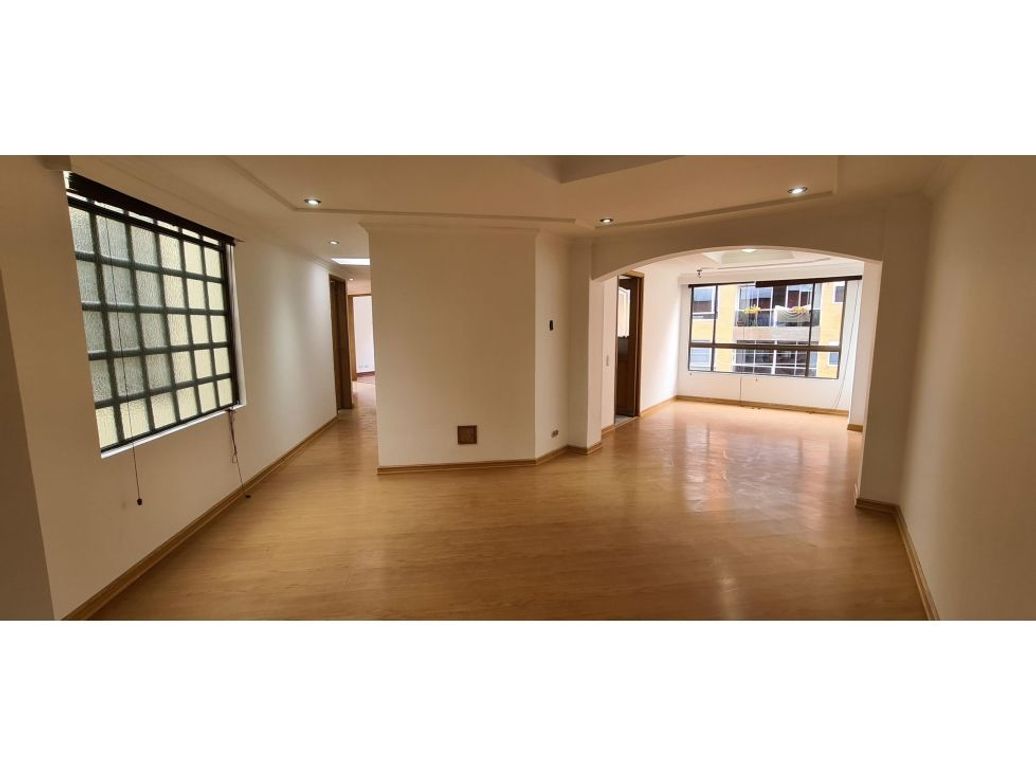 Apartamento de 3 alcobas en venta en Nuevo Country, Bogotá, 93 m² · foto 4 de 20