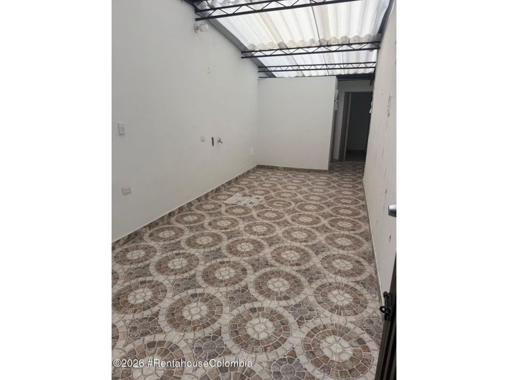 Casa de 5 alcobas en venta en Pontevedra, Bogotá, 262 m² · foto 8 de 20