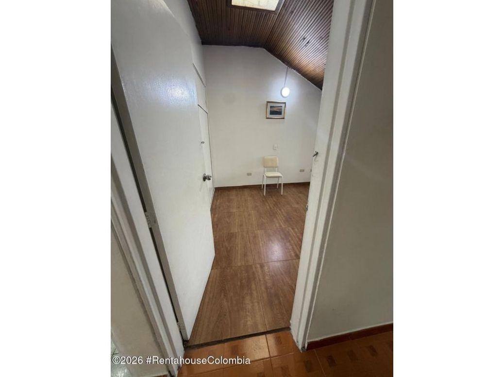 Casa de 5 alcobas en venta en Pontevedra, Bogotá, 262 m² · foto 17 de 20