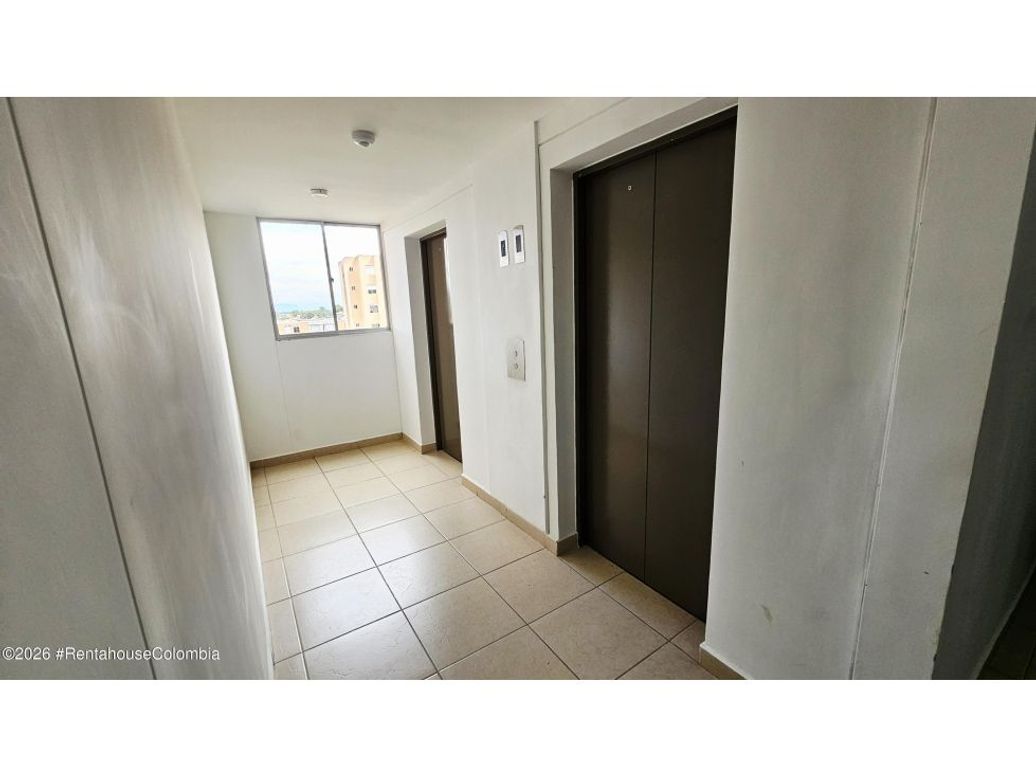 Apartamento de 2 alcobas en arriendo en Colinas De Suba, Bogotá, 38 m² · foto 3 de 16