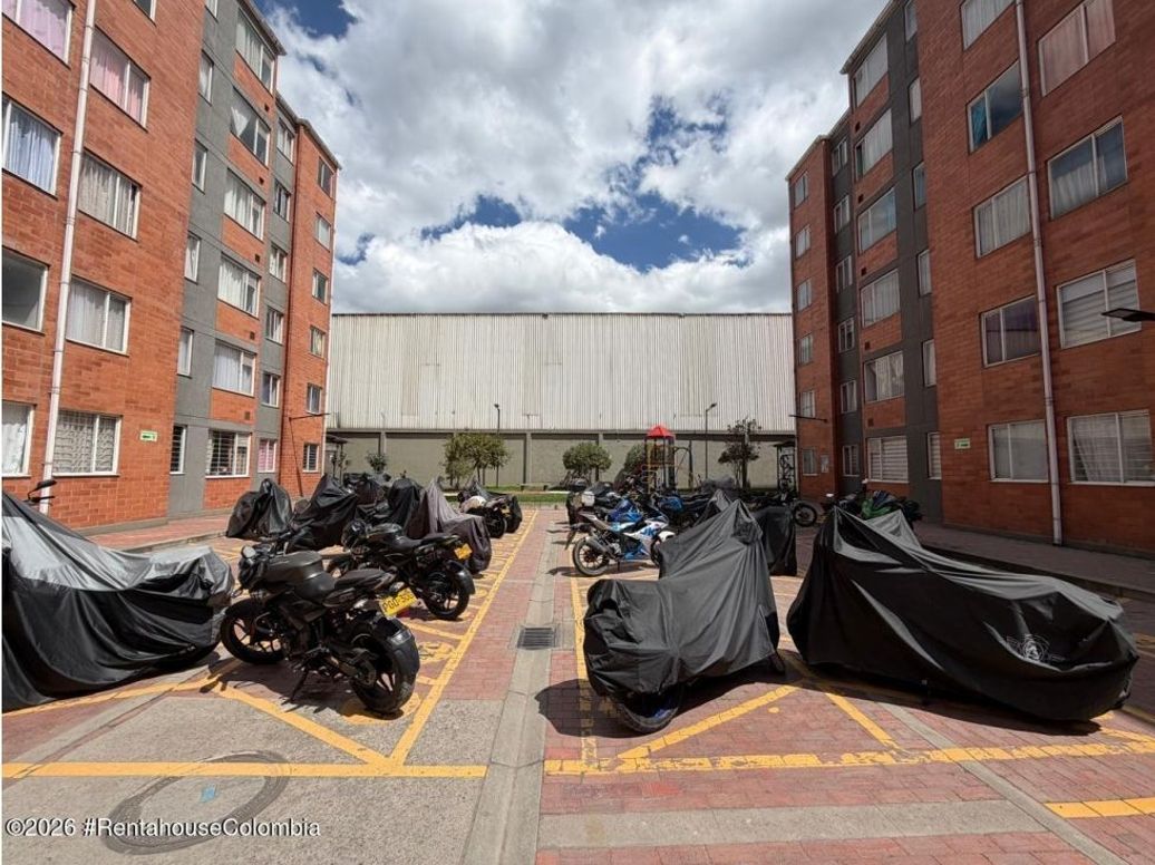 Apartamento de 2 alcobas en venta en Centro Fontibon, Bogotá, 280 m² · foto 15 de 18