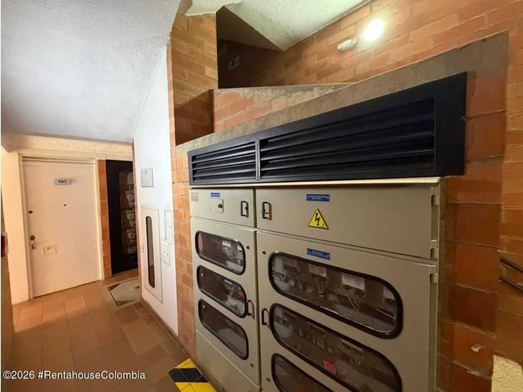 Apartamento de 2 alcobas en venta en Centro Fontibon, Bogotá, 280 m² · foto 18 de 18