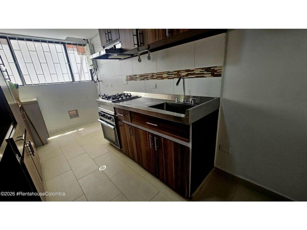 Apartamento de 2 alcobas en venta en Andes Norte, Bogotá, 71 m² · foto 9 de 14