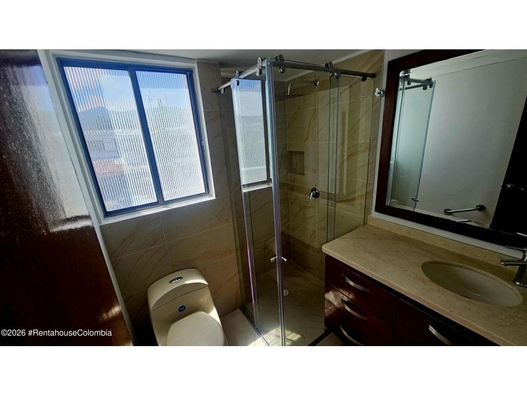 Apartamento de 2 alcobas en venta en Andes Norte, Bogotá, 71 m² · foto 12 de 14