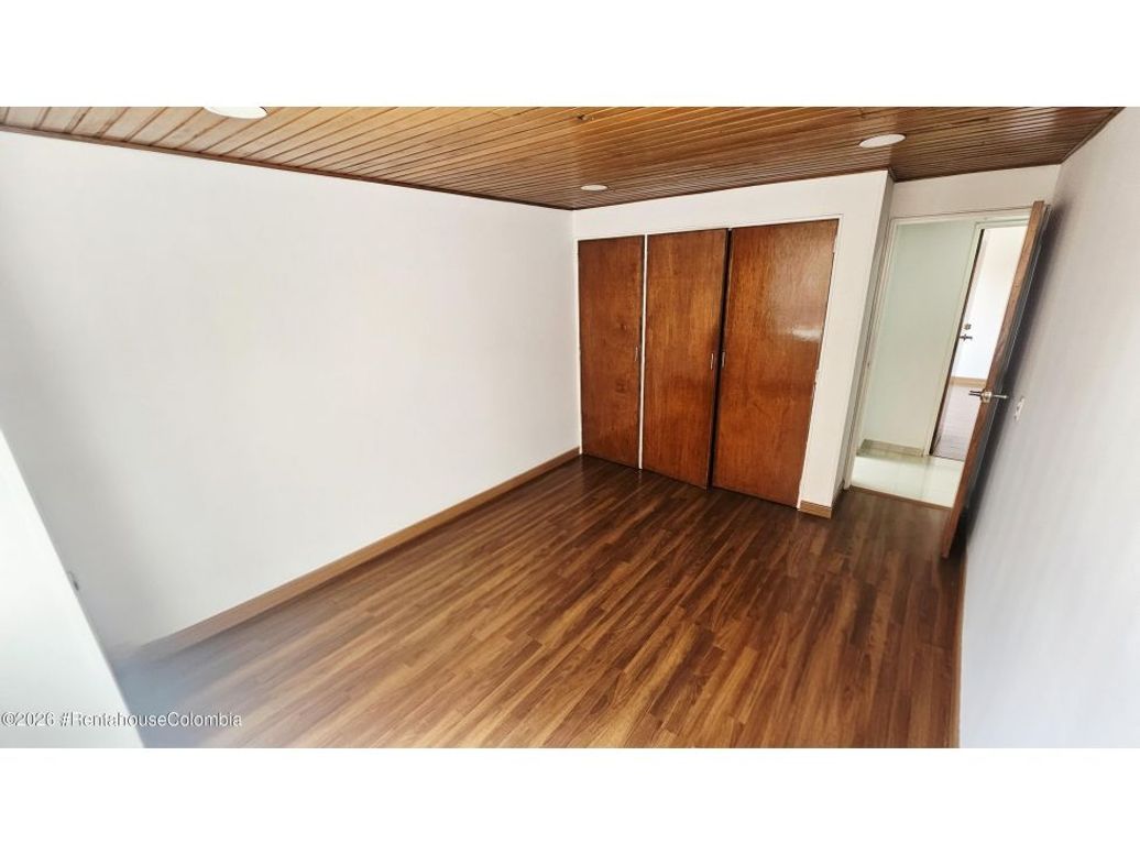 Apartamento de 2 alcobas en venta en Andes Norte, Bogotá, 71 m² · foto 13 de 14