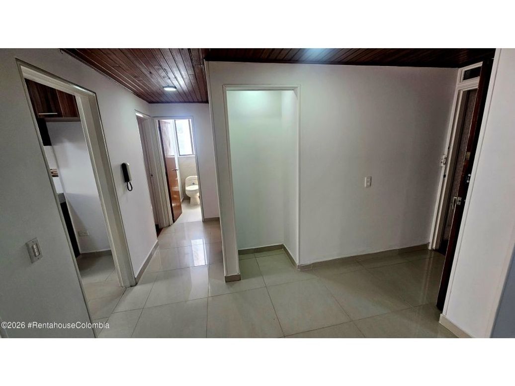 Apartamento de 2 alcobas en venta en Andes Norte, Bogotá, 71 m² · foto 7 de 14