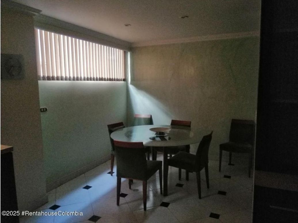 Apartamento de 3 alcobas en venta en Chico Norte Et. Iii, Bogotá, 298 m² · foto 17 de 17