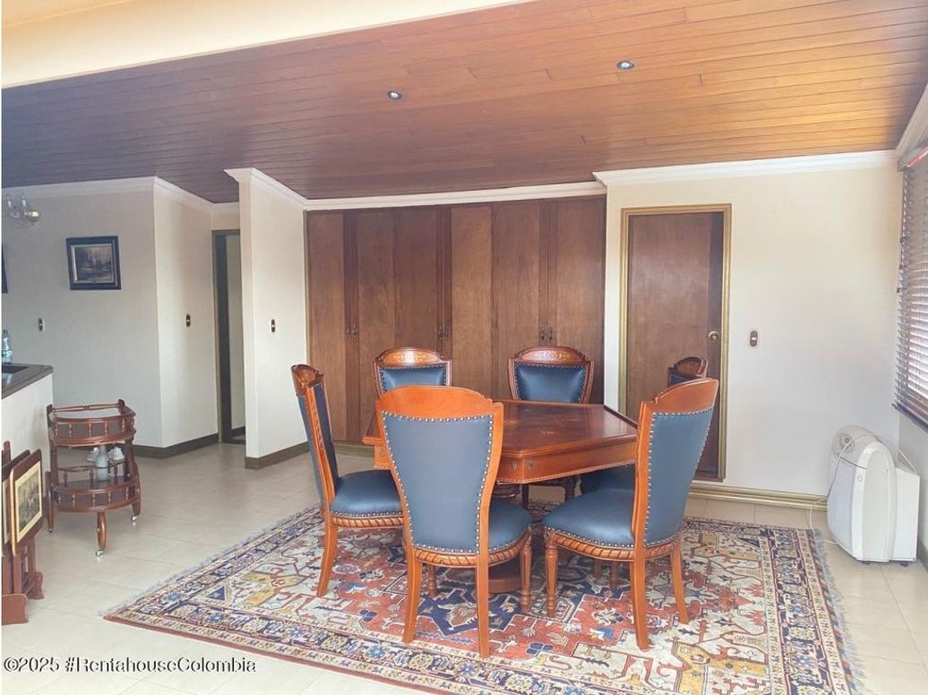 Apartamento de 3 alcobas en venta en Chico Norte Et. Iii, Bogotá, 298 m² · foto 3 de 17