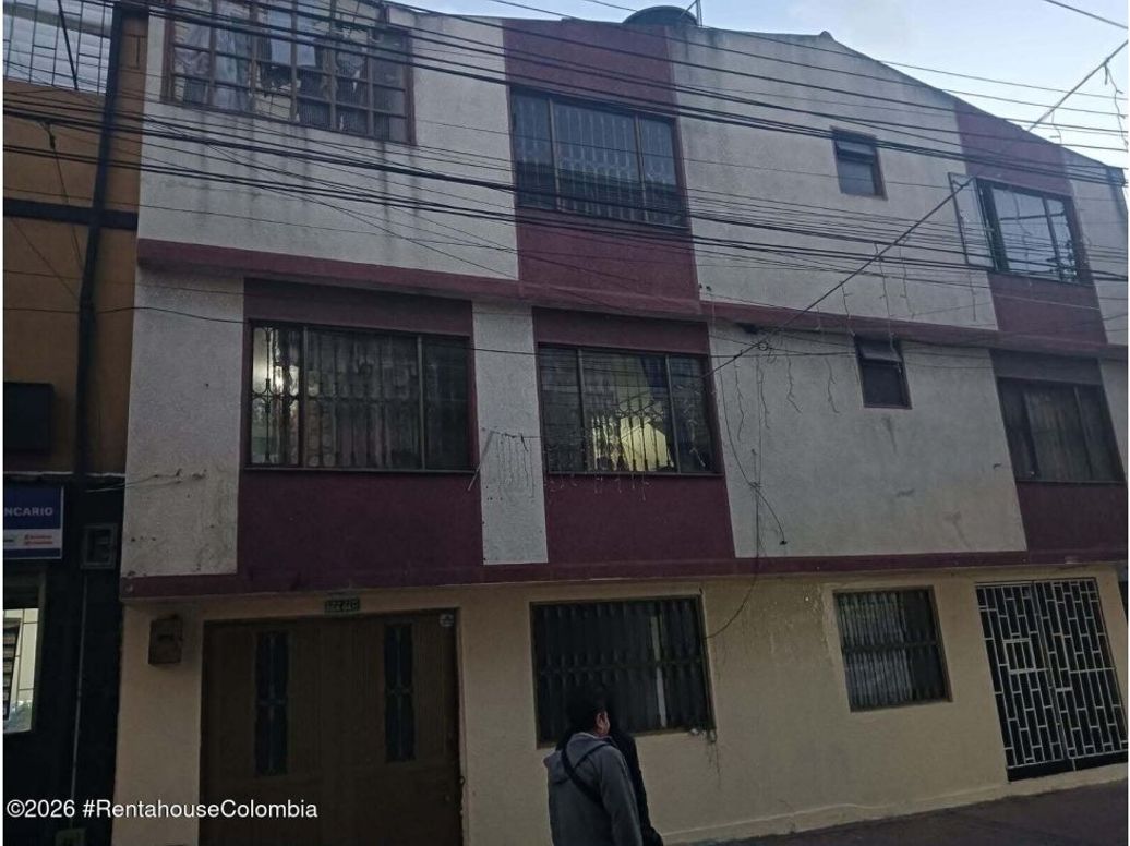 Casa de 4 alcobas en venta en San Luis, Bogotá · foto 4 de 12