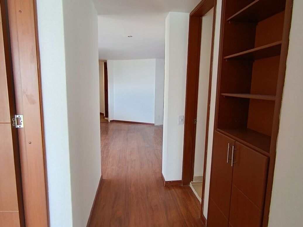 Apartamento de 2 alcobas en arriendo en Los Rosales, Bogotá, 80 m² · foto 16 de 20