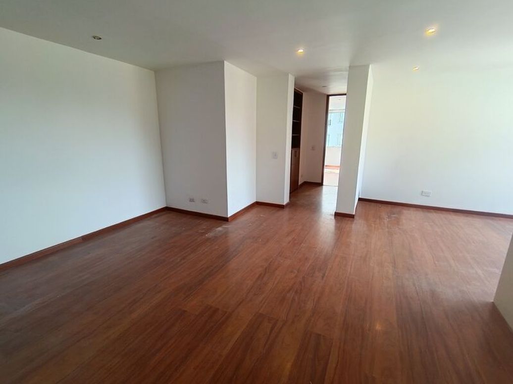 Apartamento de 2 alcobas en arriendo en Los Rosales, Bogotá, 80 m² · foto 11 de 20