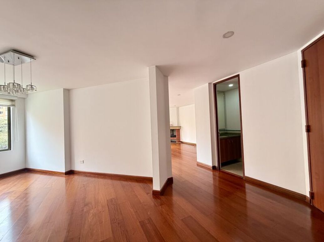 Apartamento de 3 alcobas en venta en Ub. Cordoba Niza, Bogotá, 154 m² · foto 13 de 20