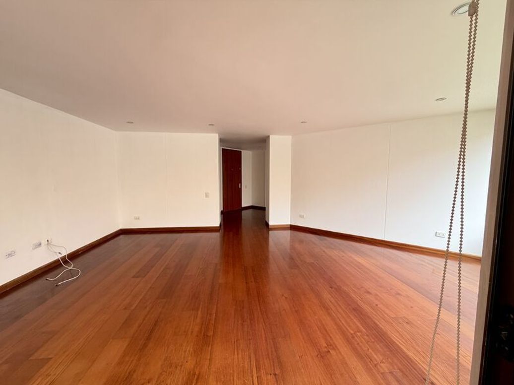 Apartamento de 3 alcobas en venta en Ub. Cordoba Niza, Bogotá, 154 m² · foto 14 de 20