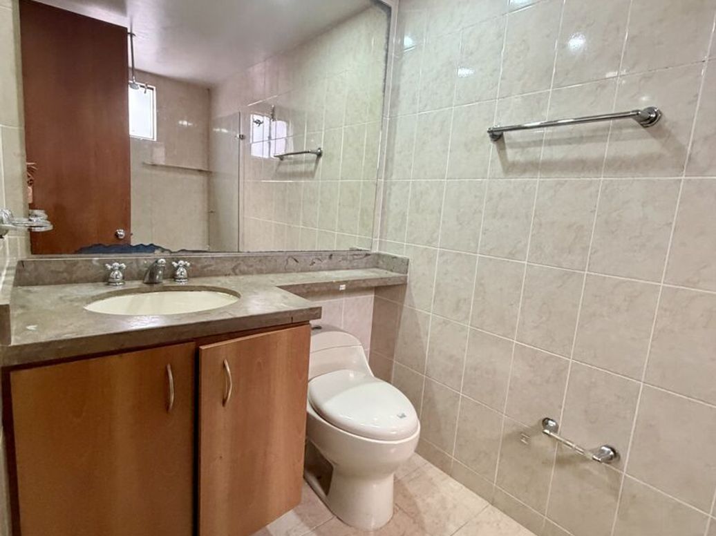 Apartamento de 3 alcobas en venta en Ub. Cordoba Niza, Bogotá, 154 m² · foto 17 de 20