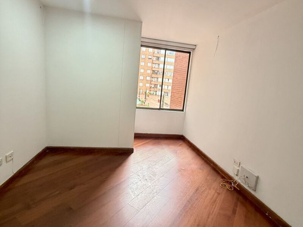 Apartamento de 3 alcobas en venta en Ub. Cordoba Niza, Bogotá, 154 m² · foto 7 de 20