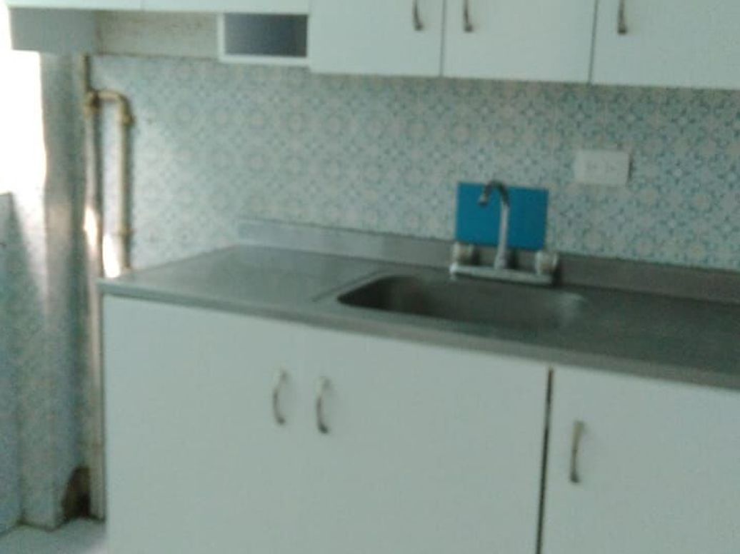 Casa de 7 alcobas en venta en Canódromo, Bogotá, 313 m² · foto 7 de 12