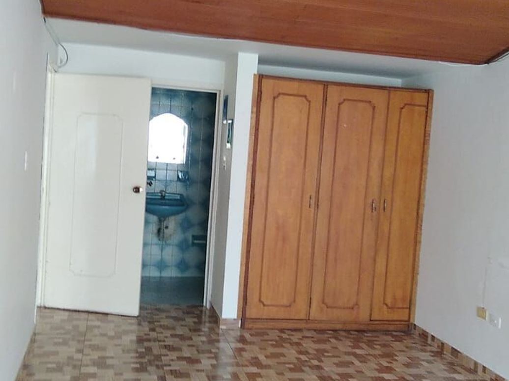 Casa de 7 alcobas en venta en Canódromo, Bogotá, 313 m² · foto 4 de 12