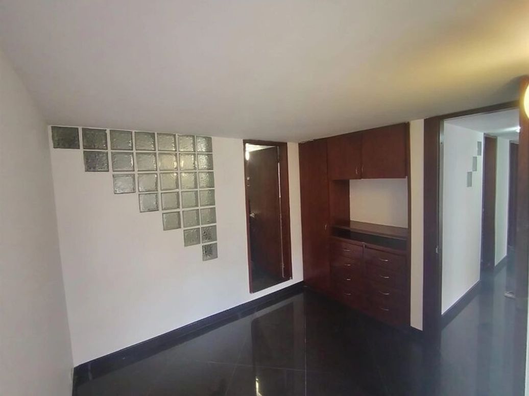 Apartamento de 3 alcobas en venta en Santa Catalina, Bogotá, 56 m² · foto 3 de 20