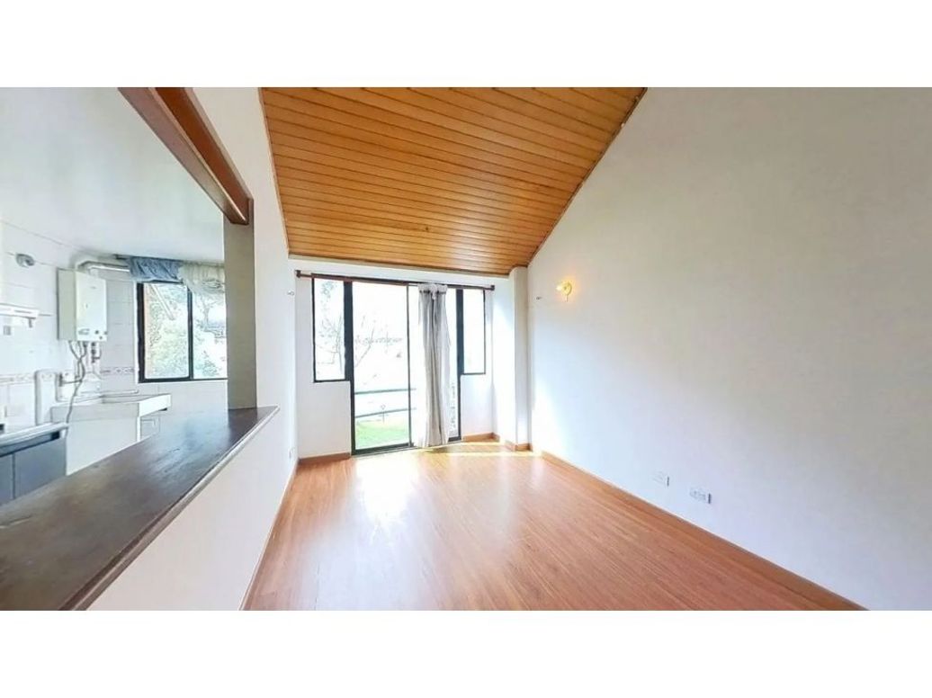 Apartamento de 2 alcobas en venta en Chapinero, Bogotá, 76 m² · foto 2 de 10