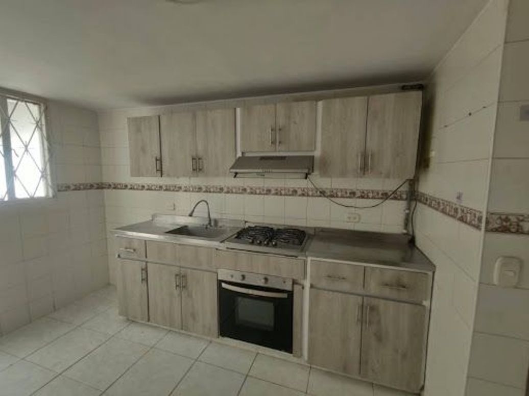 Casa de 3 alcobas en arriendo en Mandalay 1, Bogotá, 140 m² · foto 4 de 20