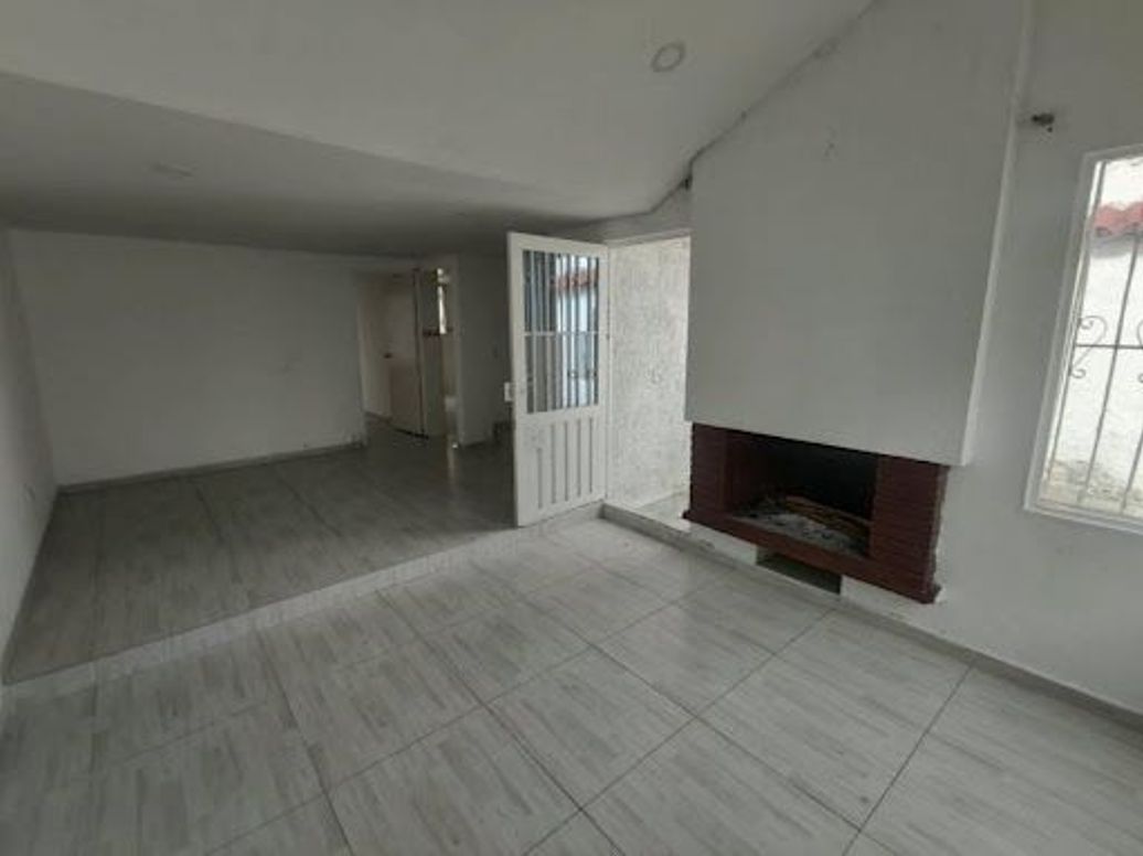 Casa de 3 alcobas en arriendo en Mandalay 1, Bogotá, 140 m² · foto 2 de 20