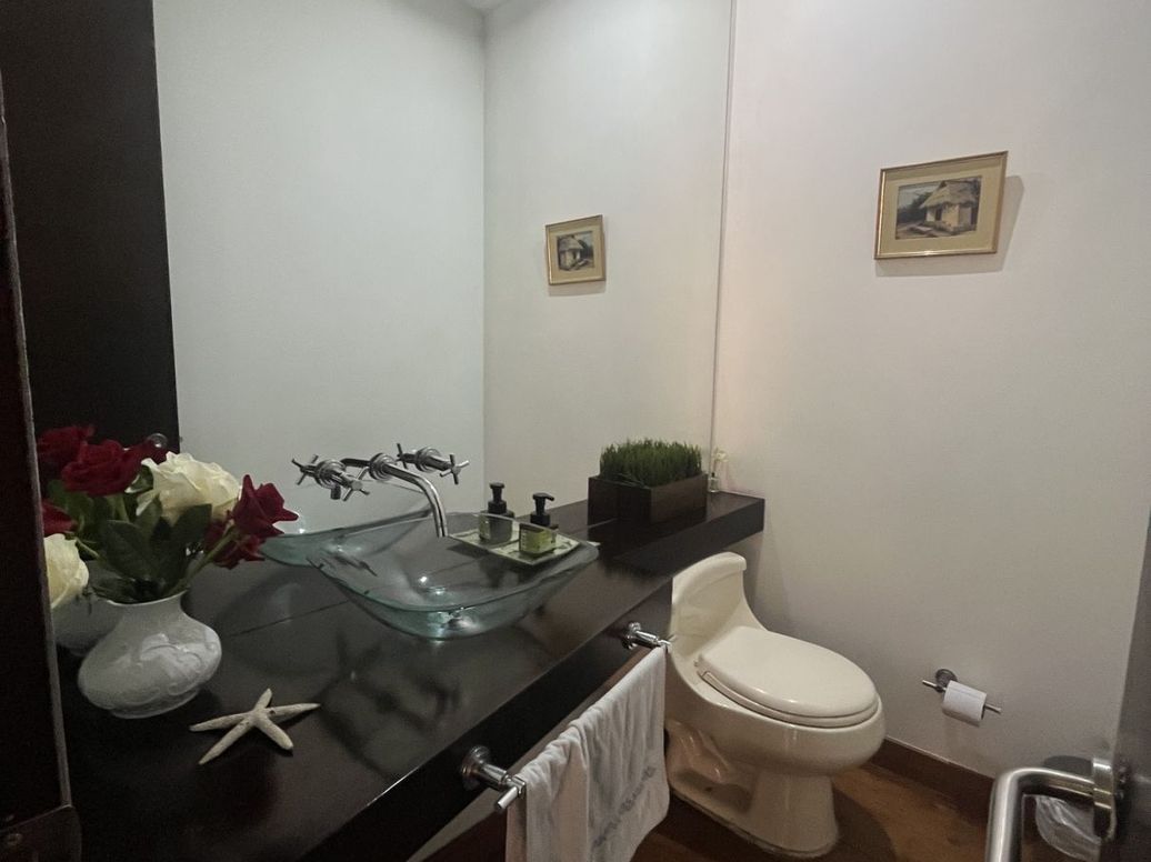 Apartamento de 3 alcobas en venta en La Cabrera, Bogotá, 227 m² · foto 15 de 20