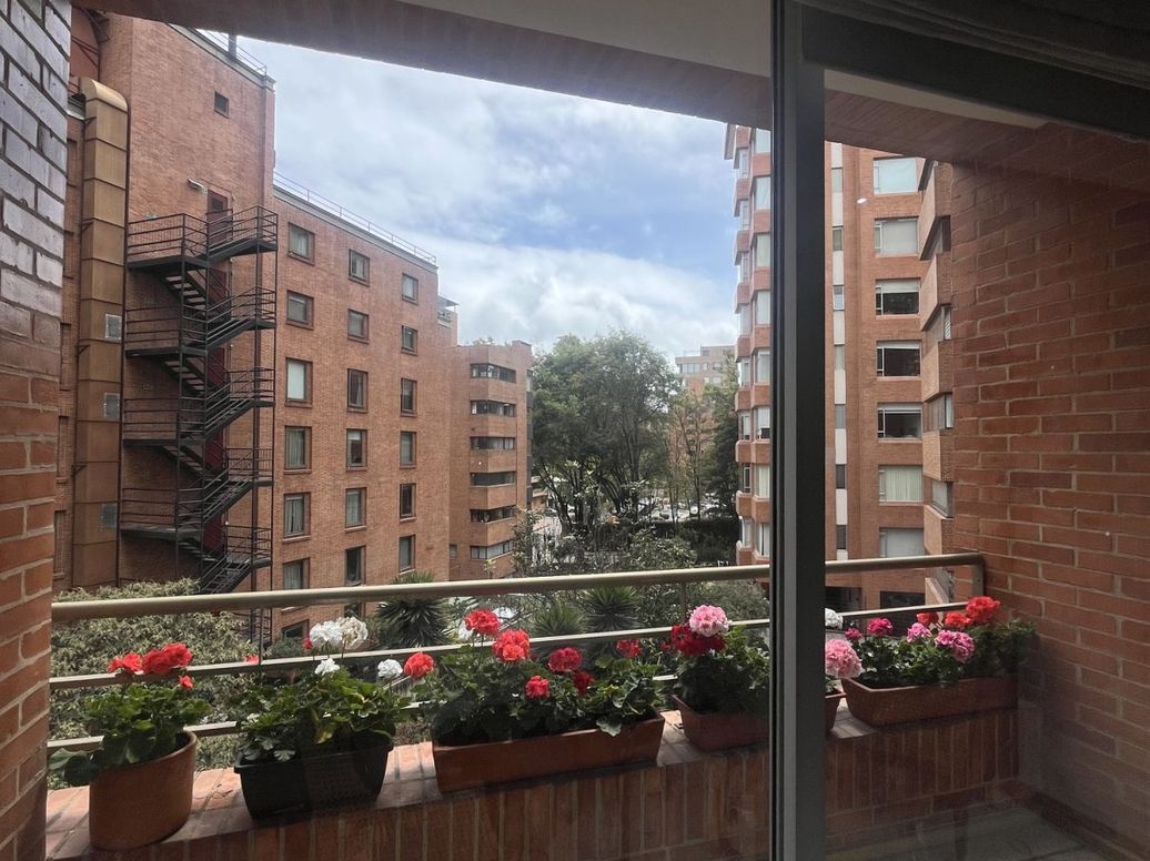 Apartamento de 3 alcobas en venta en La Cabrera, Bogotá, 227 m² · foto 18 de 20