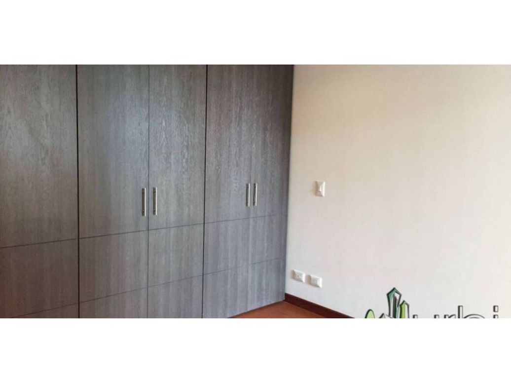 Apartamento de 2 alcobas en venta en Cedritos, Bogotá, 69 m² · foto 14 de 15