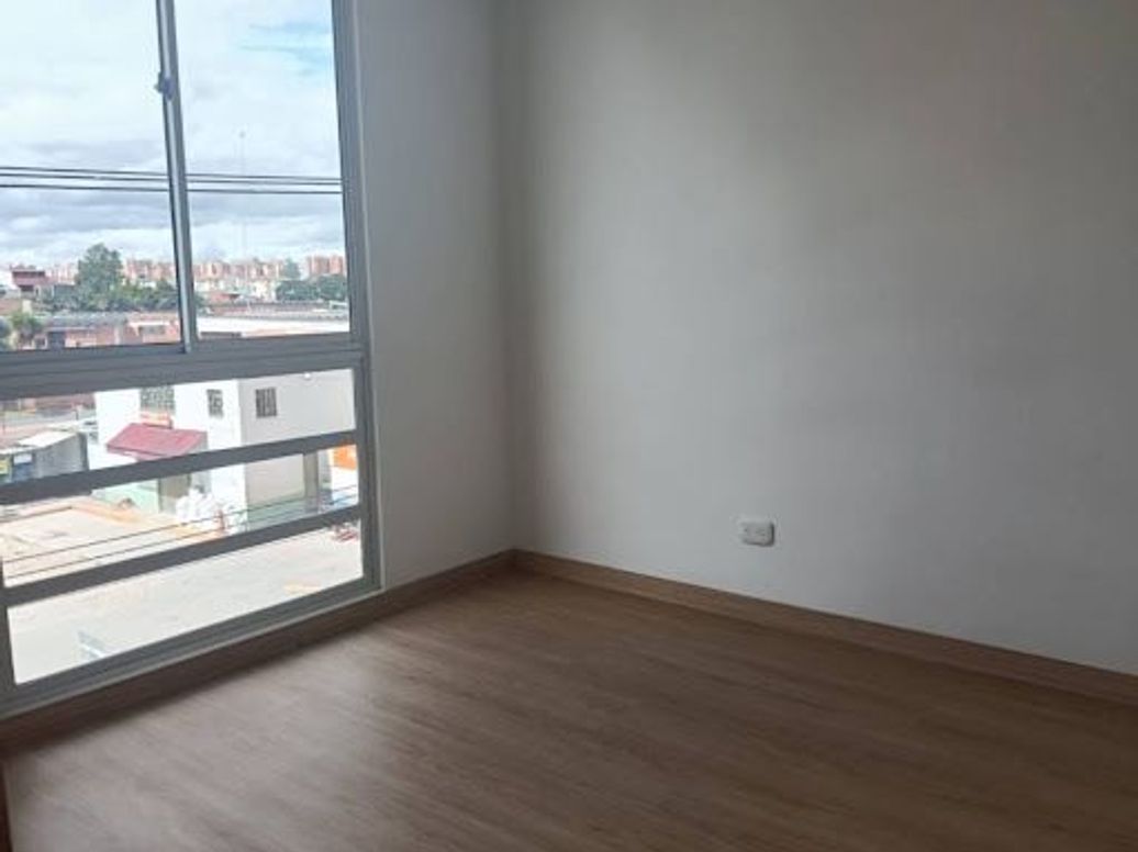 Apartamento de 2 alcobas en arriendo en San Antonio Norte, Bogotá, 37 m² · foto 4 de 10