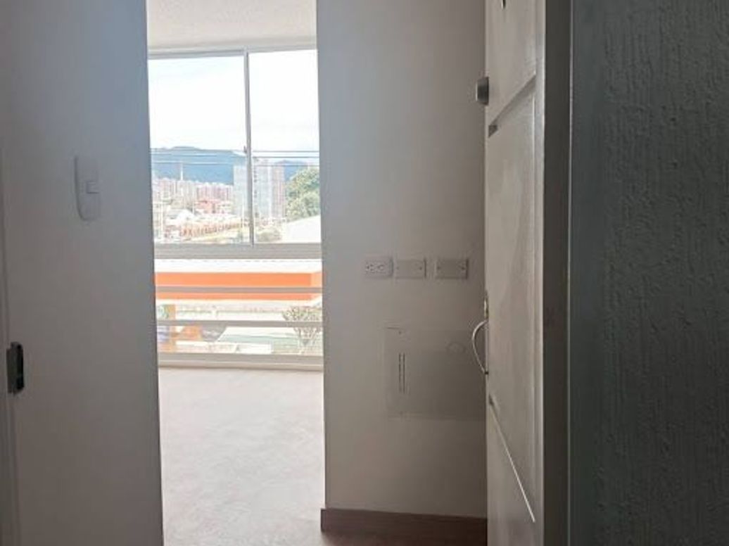 Apartamento de 2 alcobas en arriendo en San Antonio Norte, Bogotá, 37 m² · foto 2 de 10