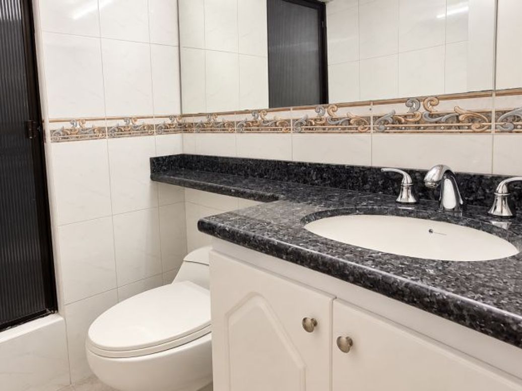 Apartamento de 3 alcobas en venta en San Cipriano, Bogotá, 65 m² · foto 10 de 15