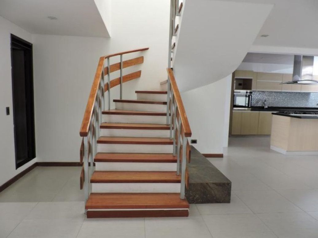 Casa de 4 alcobas en venta en Estrella Del Norte, Bogotá, 241 m² · foto 10 de 20