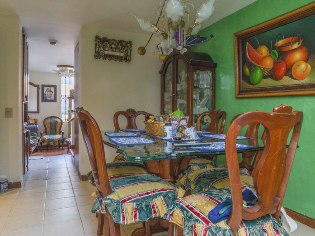 Casa de 3 alcobas en venta en Cr Quintas De Santa Maria Et. V, Bogotá, 102 m² · foto 2 de 16