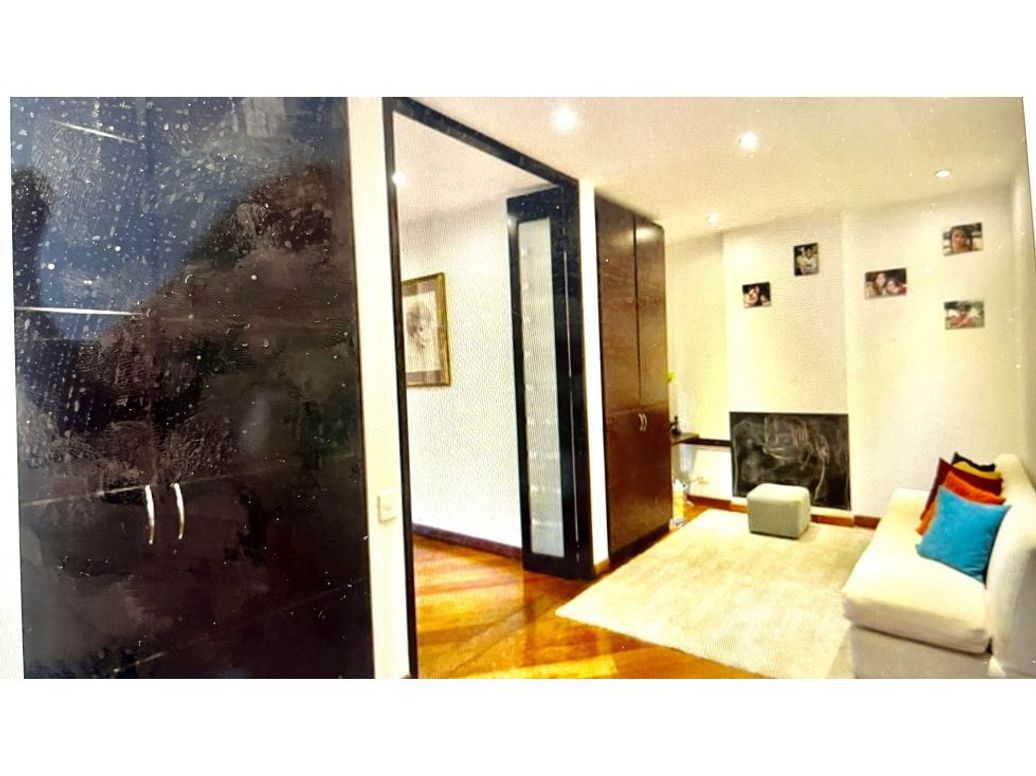 Apartamento de 3 alcobas en venta en La Cabrera, Bogotá, 260 m² · foto 13 de 20