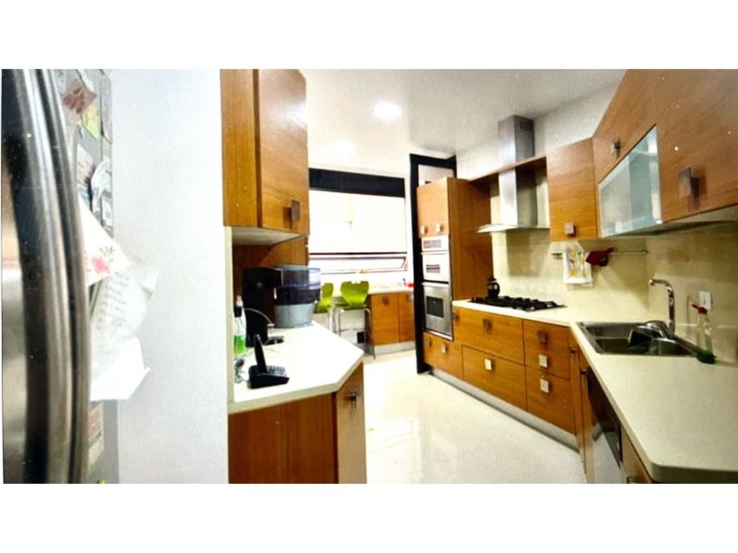 Apartamento de 3 alcobas en venta en La Cabrera, Bogotá, 260 m² · foto 10 de 20