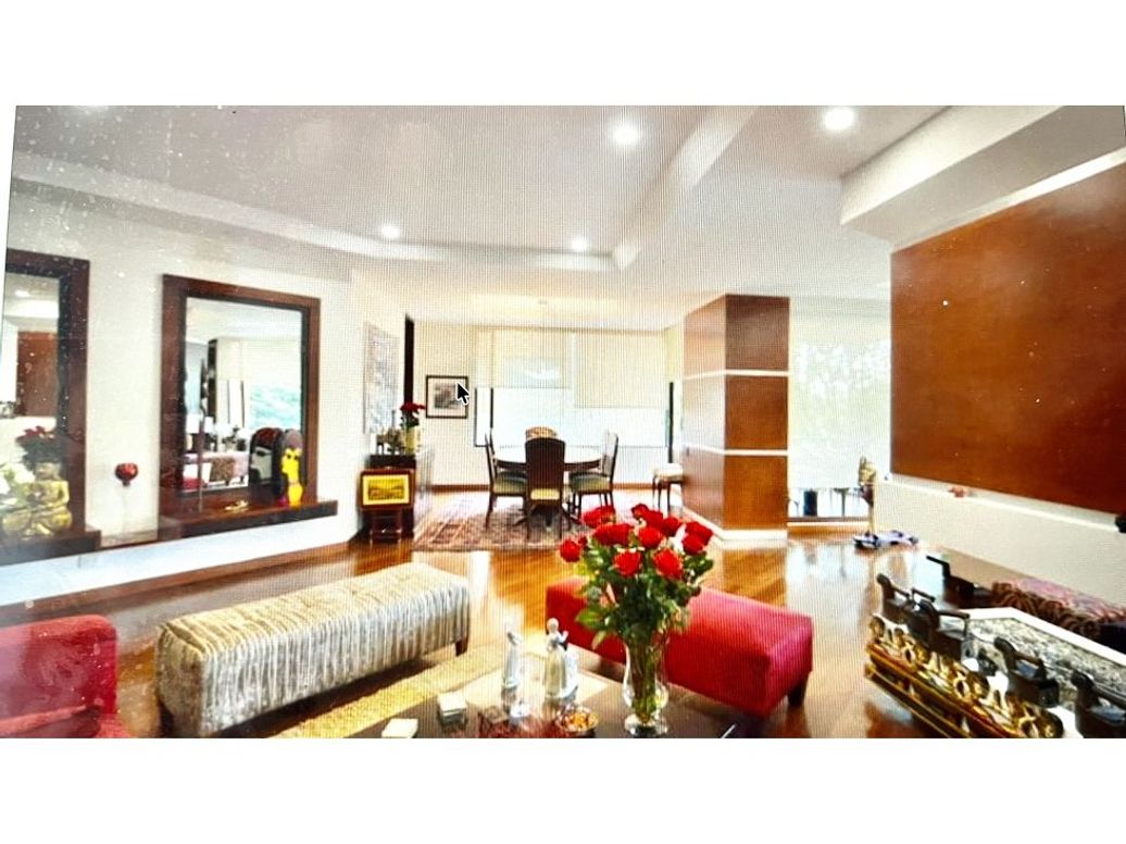 Apartamento de 3 alcobas en venta en La Cabrera, Bogotá, 260 m² · foto 3 de 20