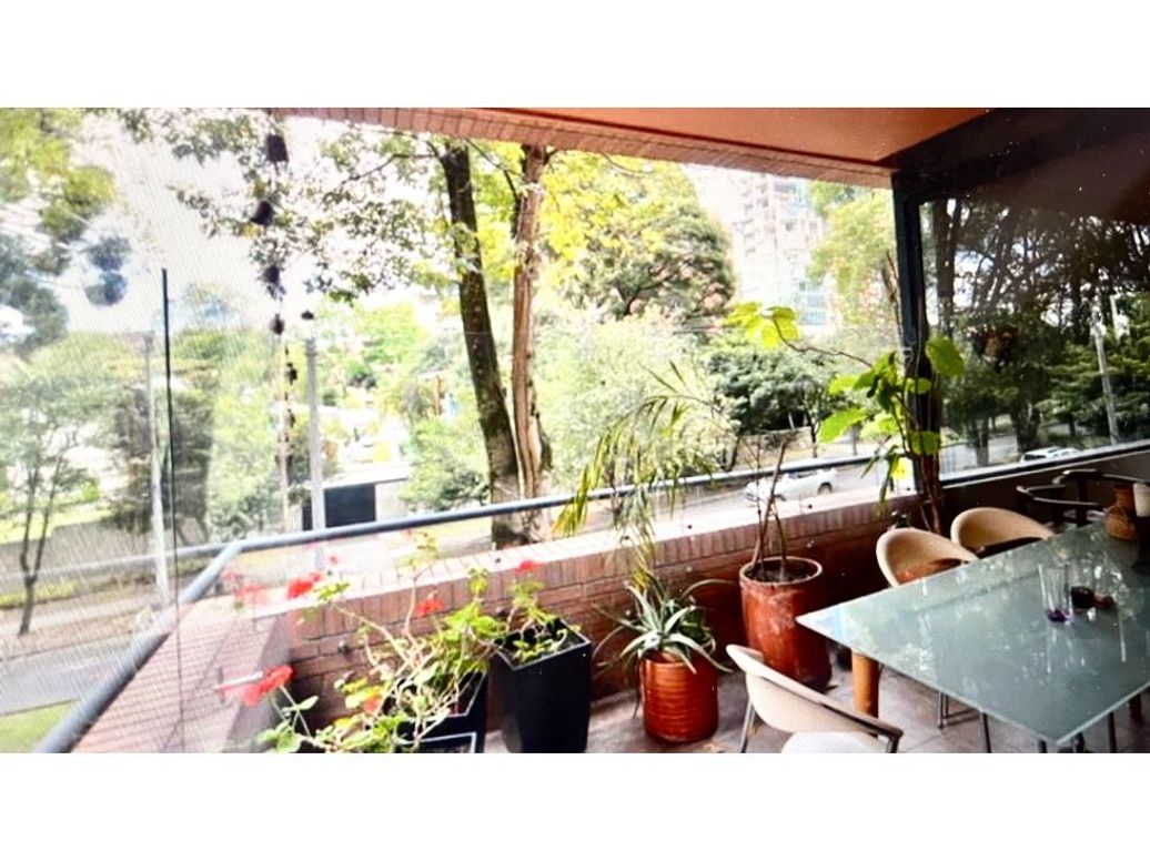 Apartamento de 3 alcobas en venta en La Cabrera, Bogotá, 260 m² · foto 5 de 20