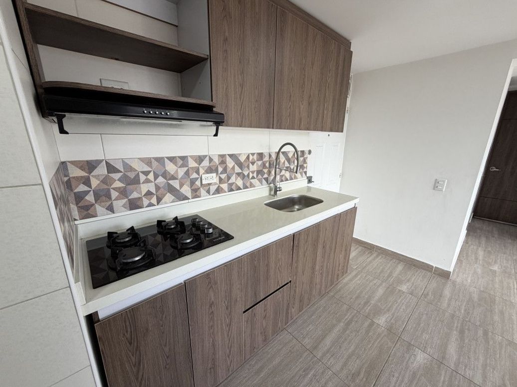 Apartamento de 2 alcobas en venta en Marco Fidel Suarez No. 1, Bogotá, 47 m² · foto 3 de 20