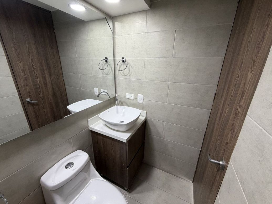 Apartamento de 2 alcobas en venta en Marco Fidel Suarez No. 1, Bogotá, 47 m² · foto 11 de 20