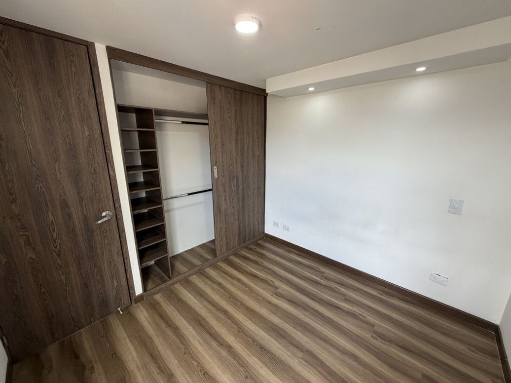 Apartamento de 2 alcobas en venta en Marco Fidel Suarez No. 1, Bogotá, 47 m² · foto 18 de 20