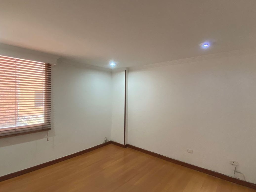 Apartamento de 2 alcobas en arriendo en Ub. Santa Coloma, Bogotá, 98 m² · foto 6 de 10