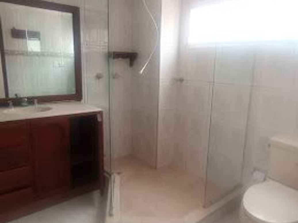 Casa de 4 alcobas en venta en Cedritos, Bogotá, 204 m² · foto 13 de 19