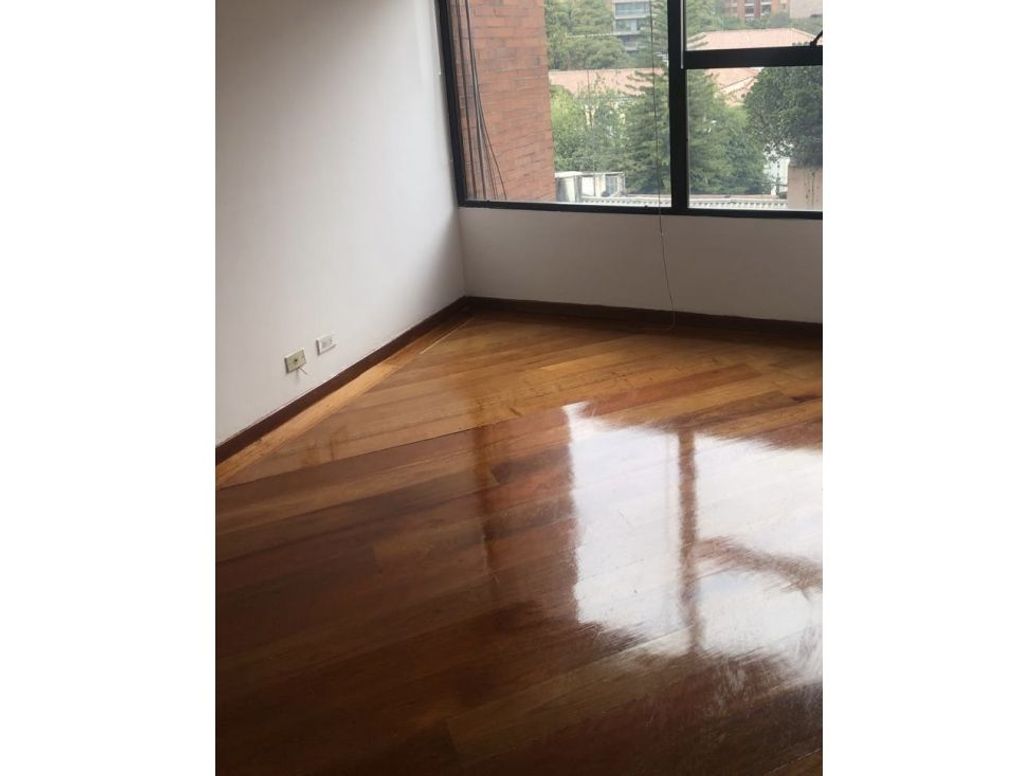 Apartamento de 3 alcobas en venta en El Nogal, Bogotá, 189 m² · foto 3 de 14