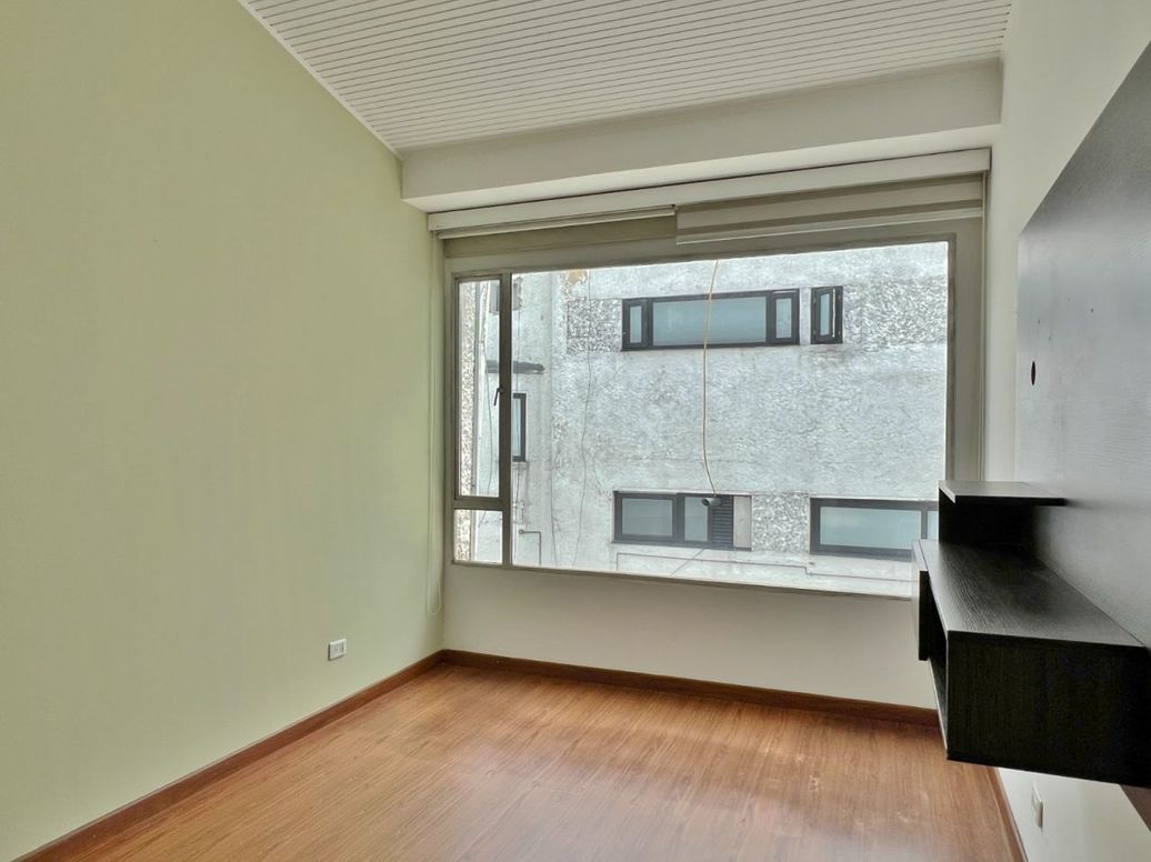 Apartamento de 1 alcoba en venta en El Refugio, Bogotá, 50 m² · foto 7 de 13