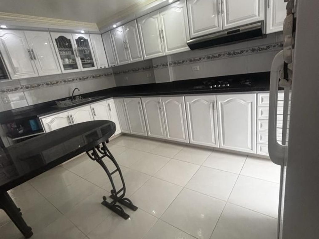 Casa de 3 alcobas en venta en Prado Veraniego Norte, Bogotá, 168 m² · foto 12 de 20