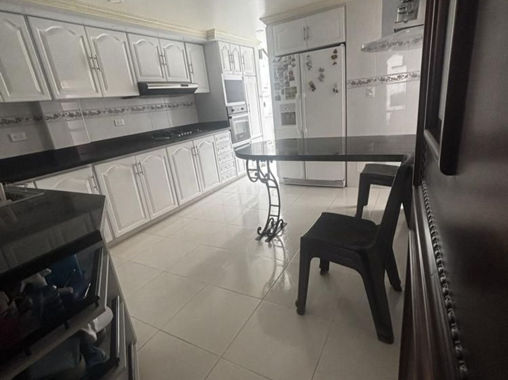 Casa de 3 alcobas en venta en Prado Veraniego Norte, Bogotá, 168 m² · foto 8 de 20