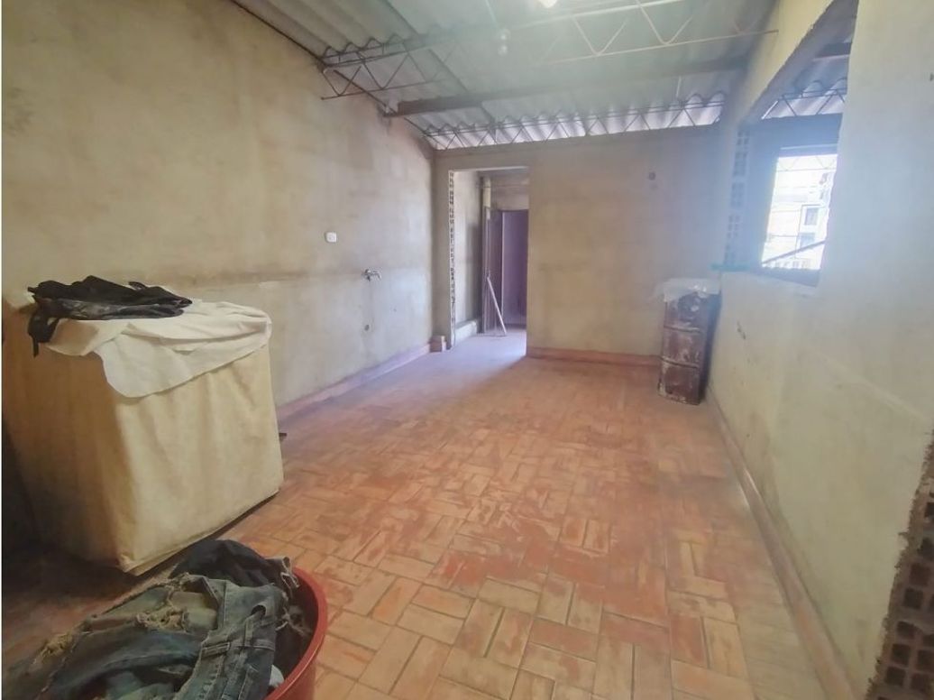 Casa de 6 alcobas en venta en Gustavo Restrepo, Bogotá, 320 m² · foto 9 de 19