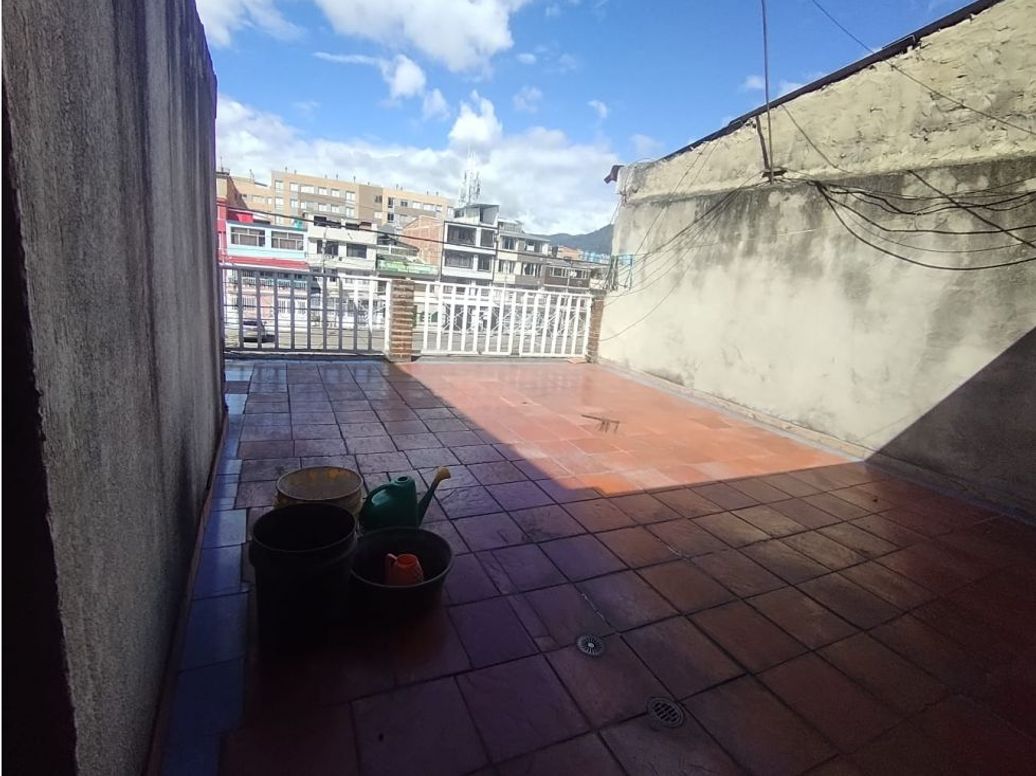 Casa de 6 alcobas en venta en Gustavo Restrepo, Bogotá, 320 m² · foto 19 de 19